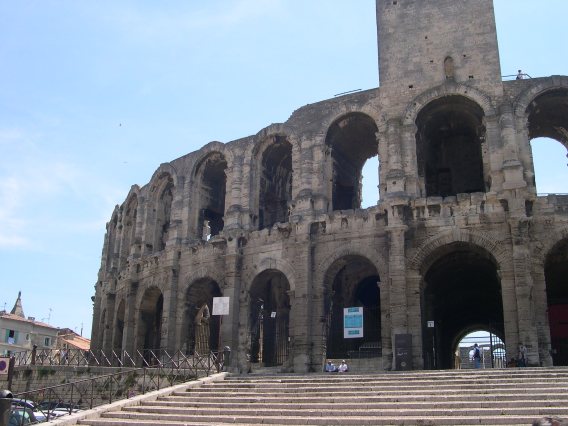  les arènes